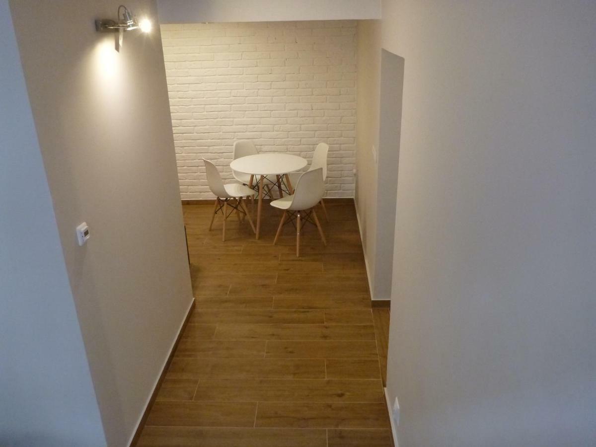 Apartament Na Brodatego Breslavia Exterior foto