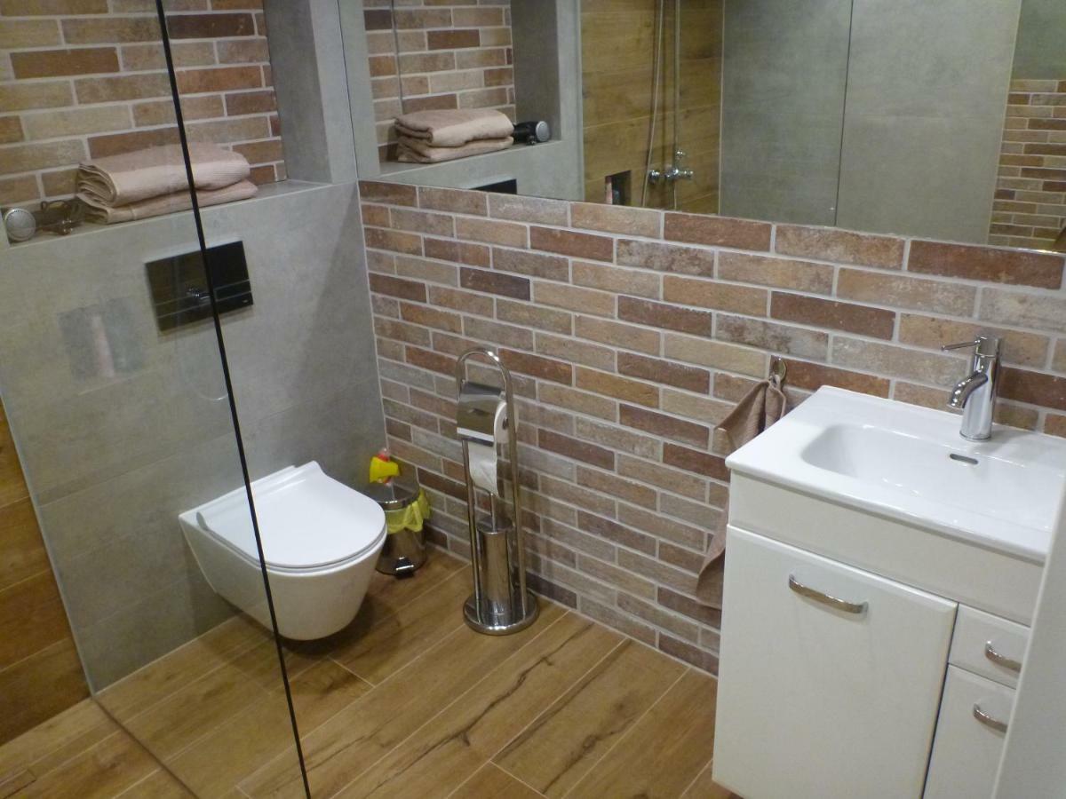Apartament Na Brodatego Breslavia Exterior foto